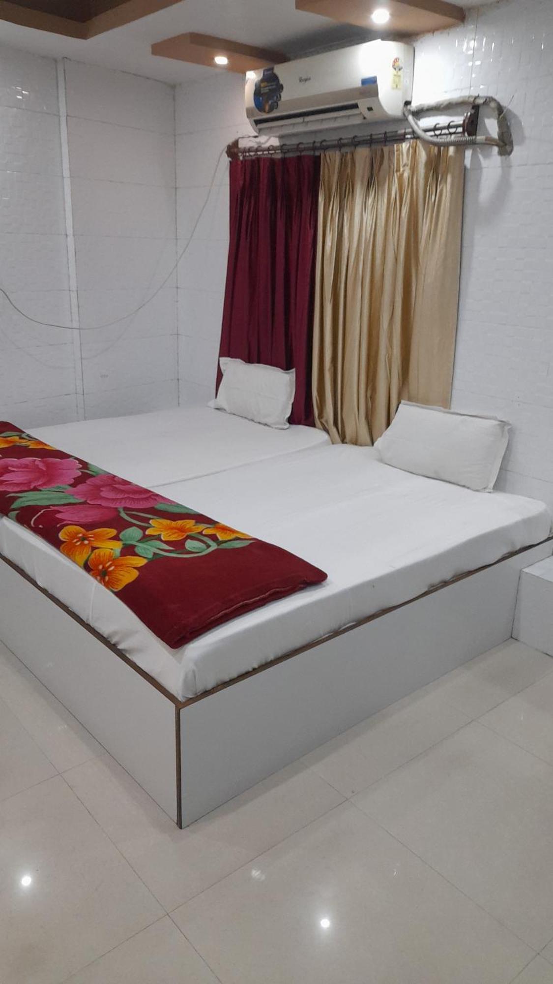 Lodge Babul Kolkata Luaran gambar